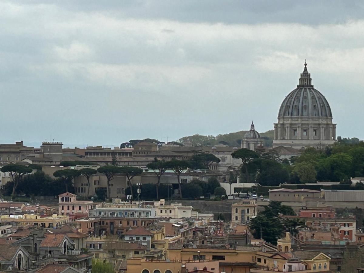 Penthouse Apartment With Terrace Close To Vatican 罗马 外观 照片